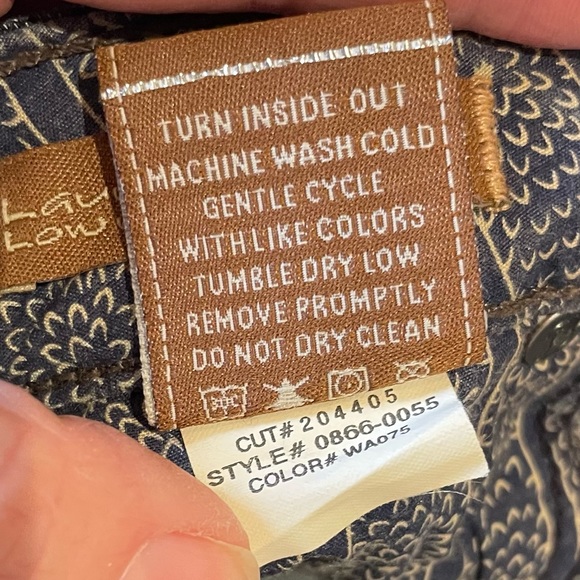 Paige Laurel Canyon low rise boot cut jeans - Picture 7 of 9